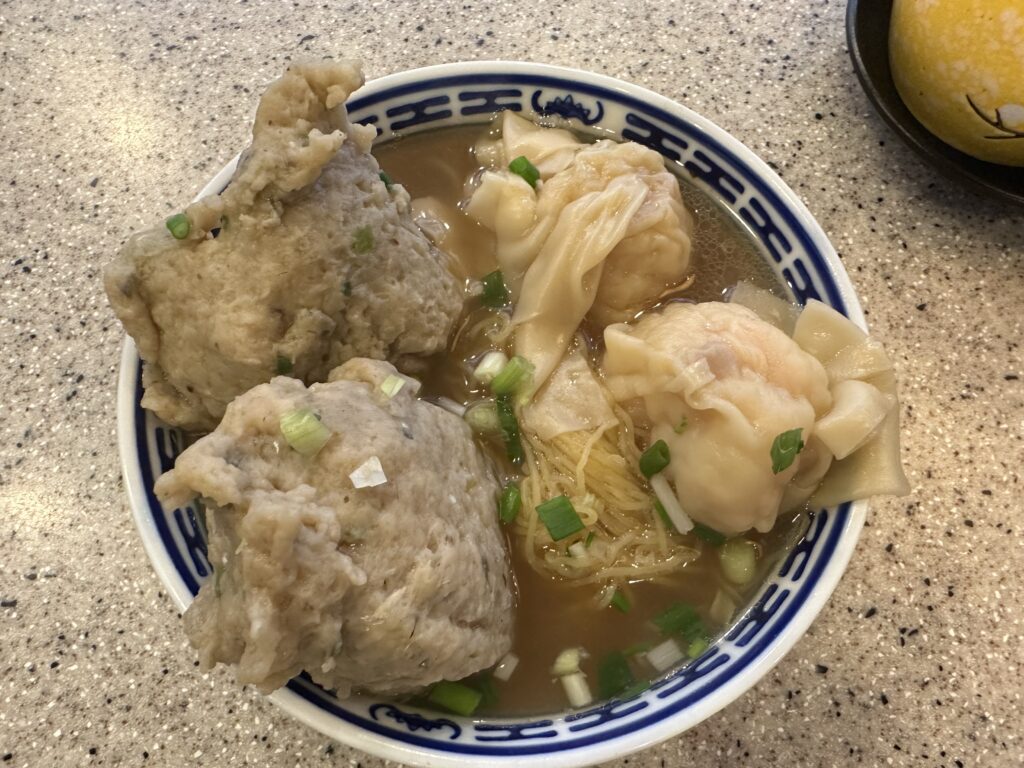 IMG_6106-1024x768 香港　沾仔記の海老ワンタン麺