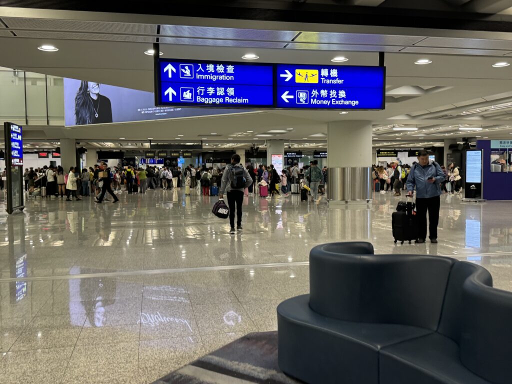 IMG_2401-1024x768 台湾に行くよ、まずは香港空港まで
